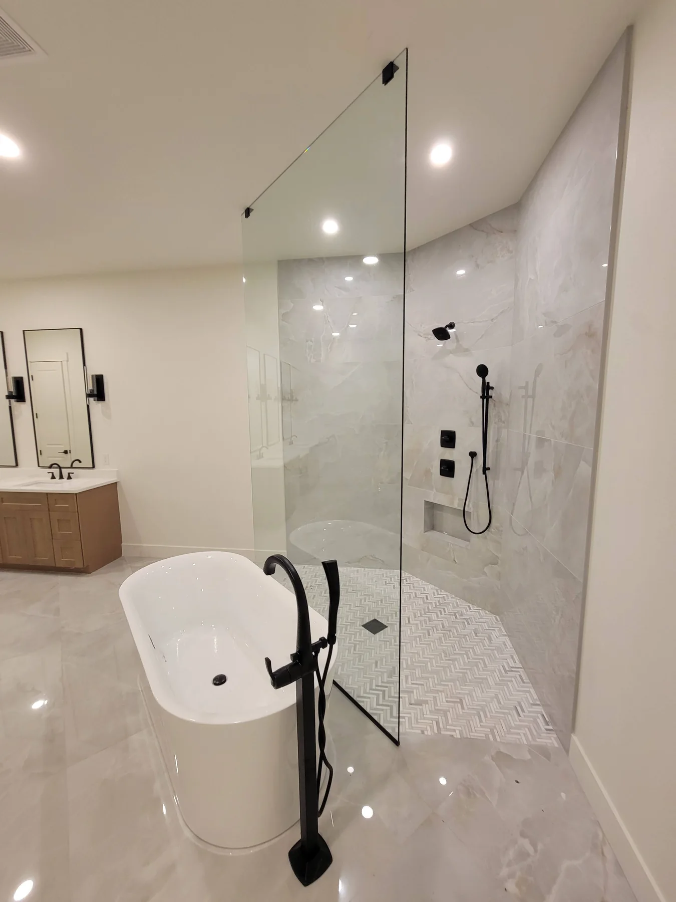 Euro Custom Glass Interiors completed project 21